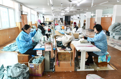 四季訂單不斷檔 拓寬外貿客戶群，實現服裝銷售持續增長